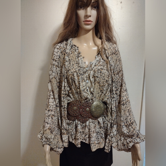 Spell Animal Print Tie Blouse, L - Picture 6 of 17